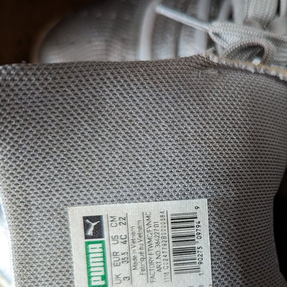 FAB/SILVER HIGH TOP PUMAS! LIMITED ED! GREAT COND!! - Picture 4 of 6